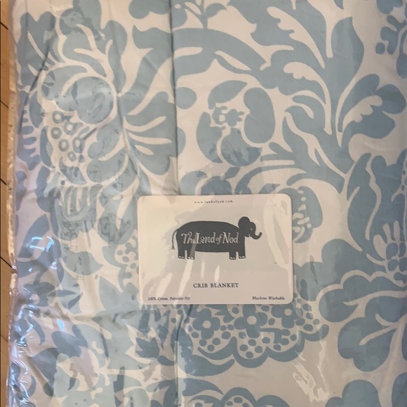 New Land of nod baby crib and window set. - Picture 2 of 4